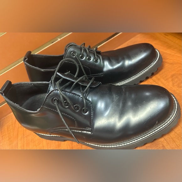 CALTO
Classic Black Oxfords with Polished Leather Finish - Picture 11 of 11